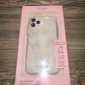 Kate spade iPhone 11Pro daisy cell case. NWT.